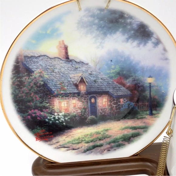 Thomas Kinkade Cup Saucer Stand Set By Teleflora "MOONLIGHT COTTAGE" - Picture 4 of 11